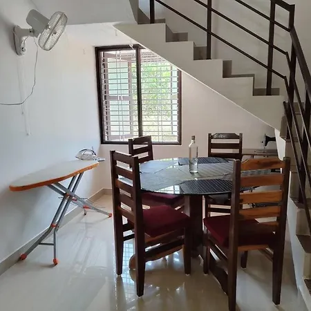 2 Bedroom House In Hebri Exterior photo