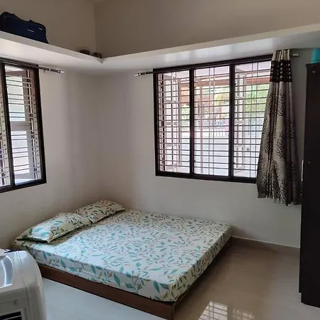 2 Bedroom House In Hebri Exterior photo