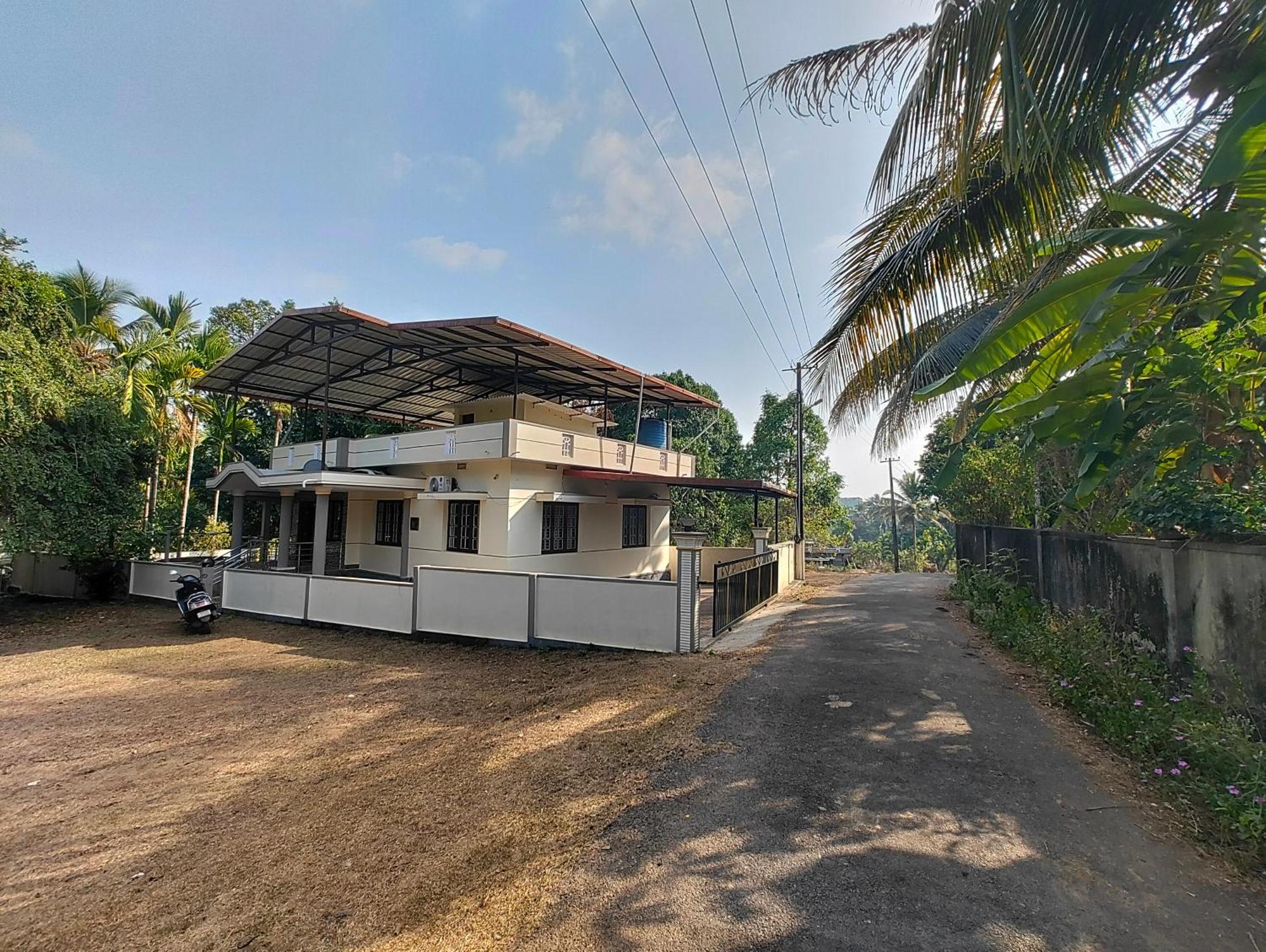 Holiday home 2 Bedroom House In Hebri